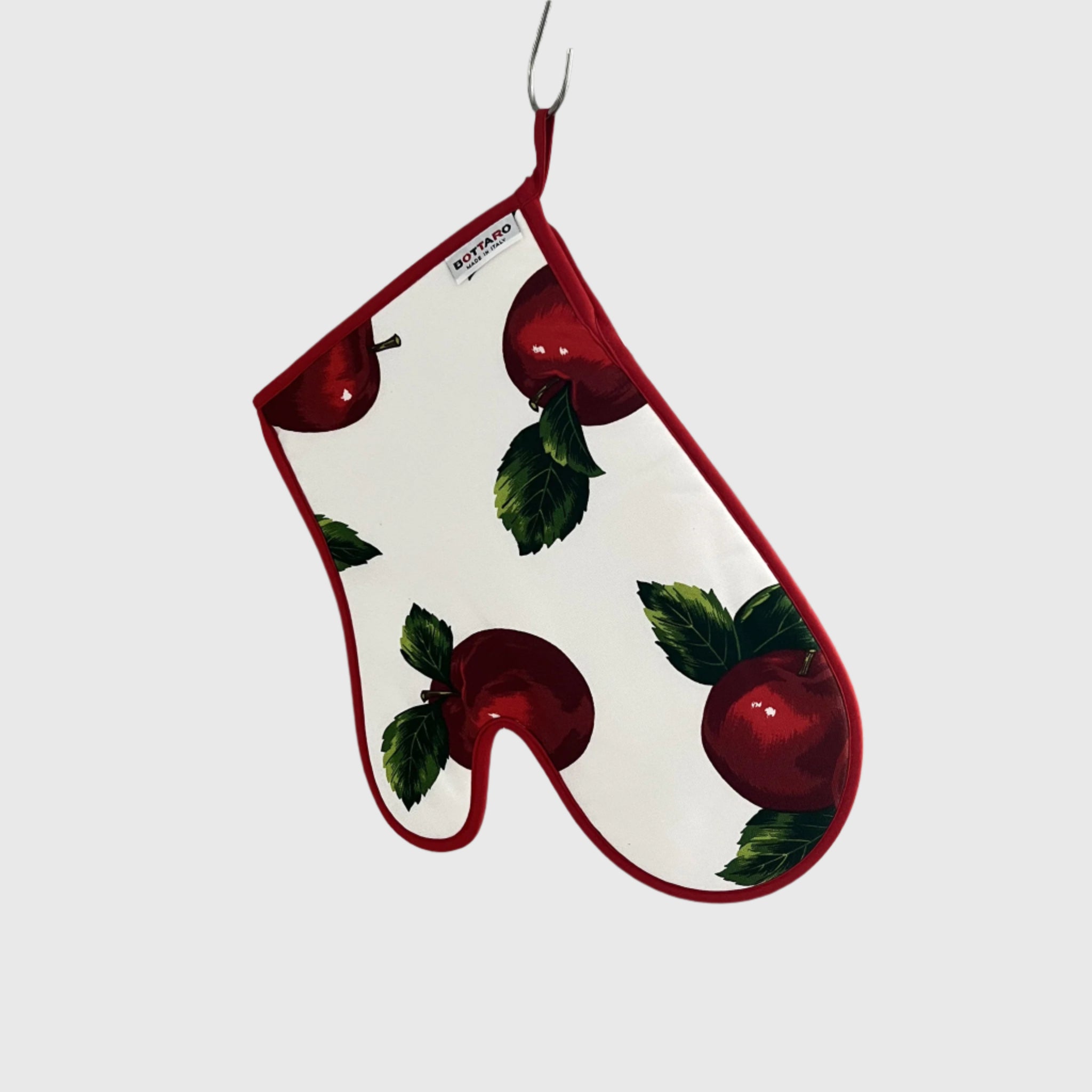 Oven glove with apple design