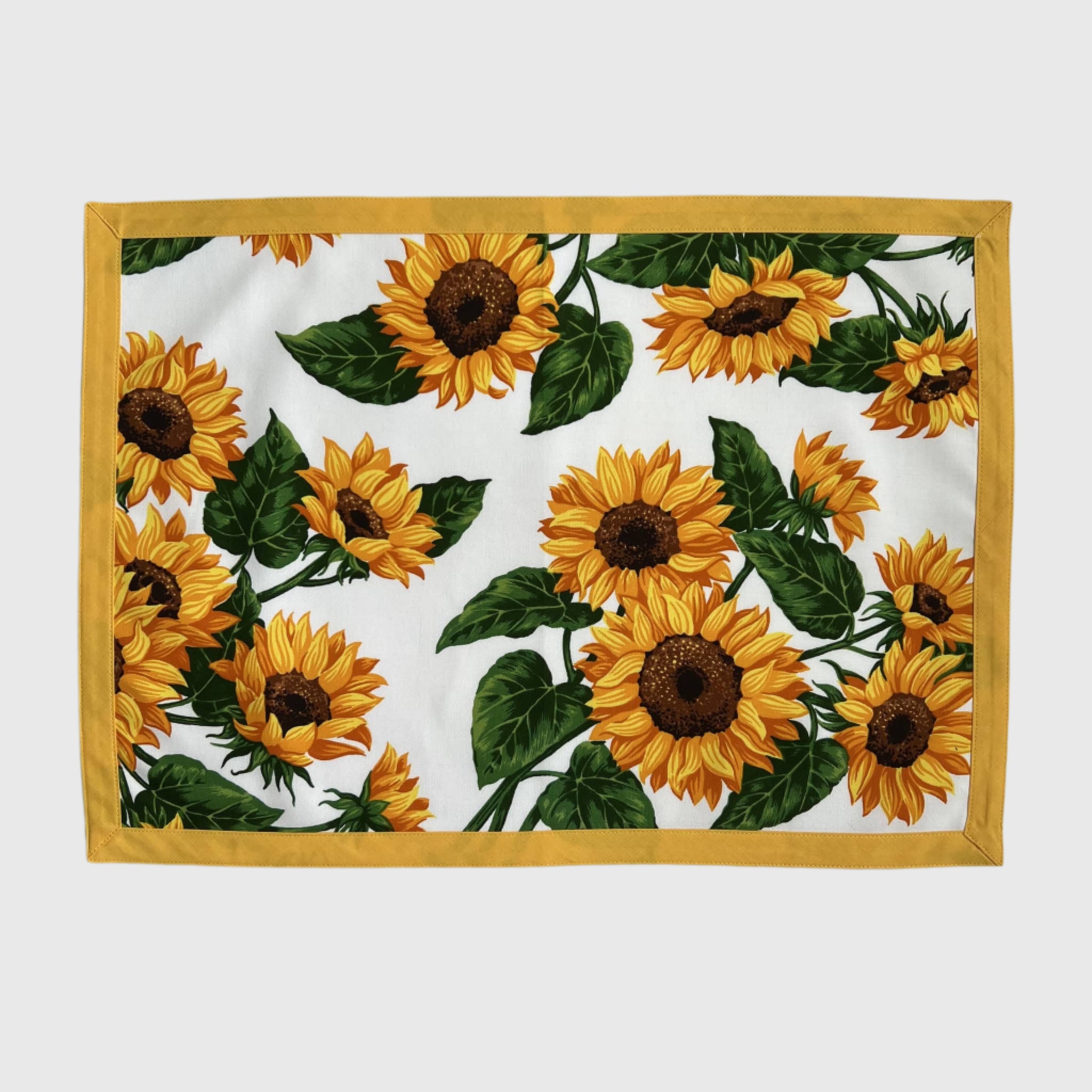 Placemat with sunflower pattern