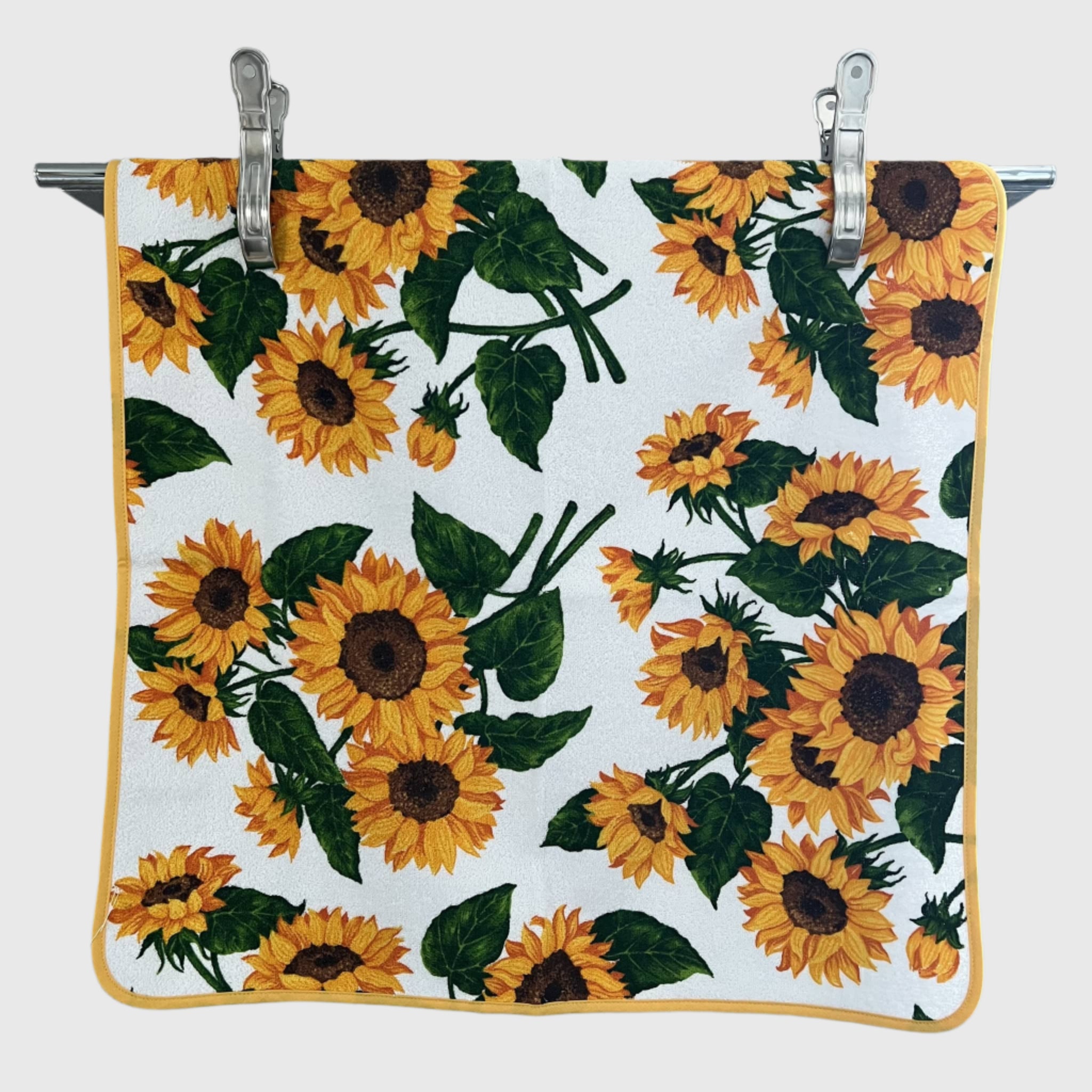 Square hand towel with sunflower design